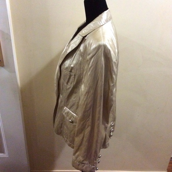 Unique TUZZI 🇩🇪 Germany designed gold blazer - Picture 3 of 11